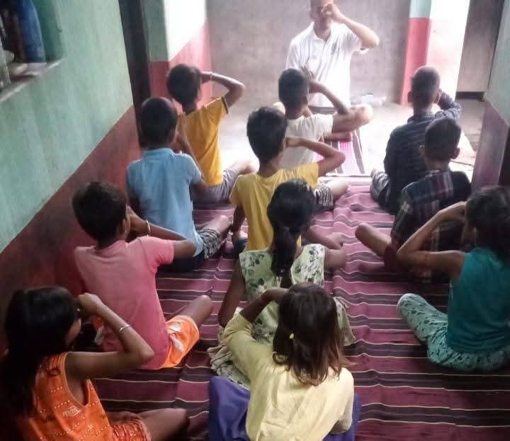 स्वास्थ्य के प्रति बढ़ती जागरूकता: आयुष विभाग ने जिलेभर में दिया योग प्रशिक्षण, आमजन को सिखाए प्राणायाम और ध्यान के गुर