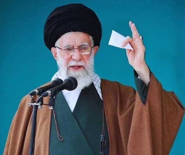 इजरायल-US के हमले में ईरान के सर्वोच्च नेता आयातुल्ला अली खामेनेई की मौ#त